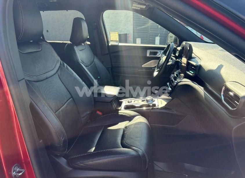 Photo 5 of 2021 Ford Explorer ST (VIN 1FM5K8GC7MGA95647)