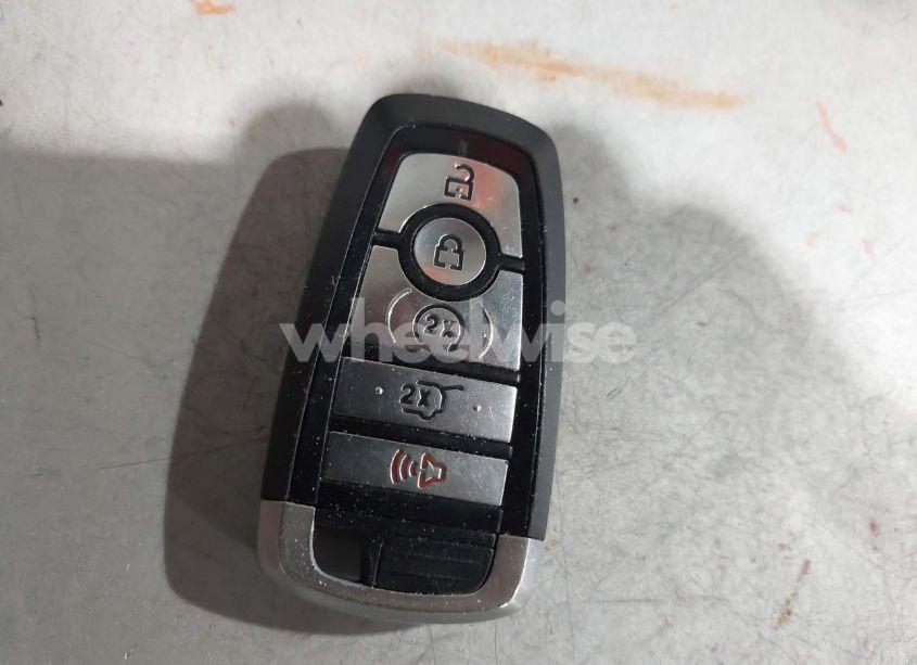 Photo 11 of 2020 Ford Explorer ST (VIN 1FM5K8GC8LGB03639)