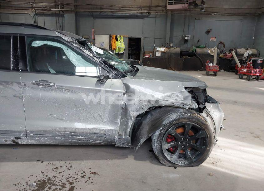 Photo 6 of 2020 Ford Explorer ST (VIN 1FM5K8GC8LGB03639)