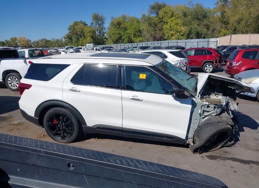 Photo 12 of 2021 Ford Explorer ST (VIN 1FM5K8GC8MGB60084)