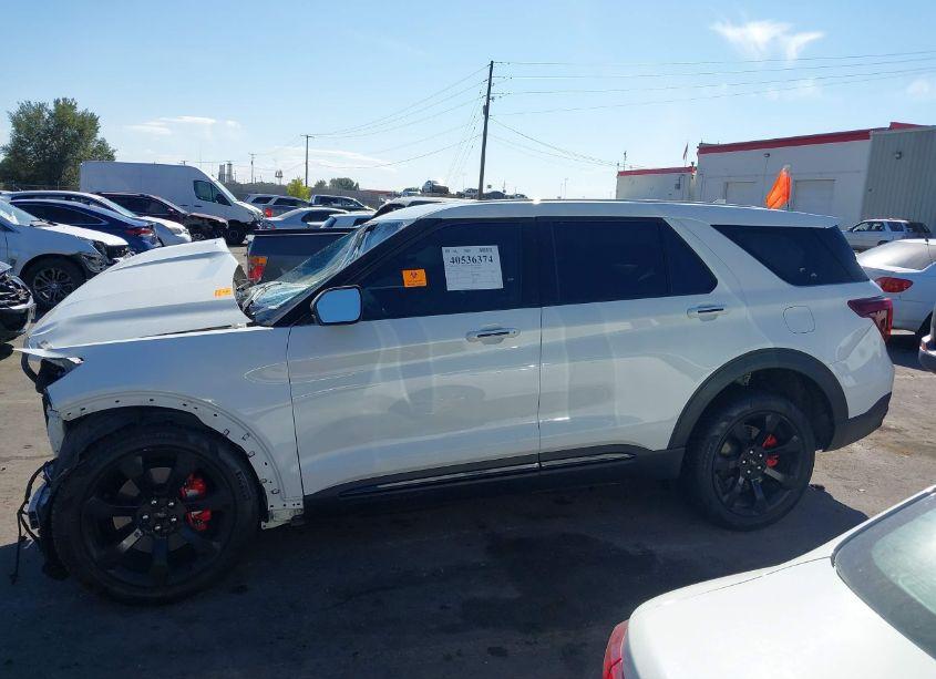 Photo 13 of 2021 Ford Explorer ST (VIN 1FM5K8GC8MGB60084)