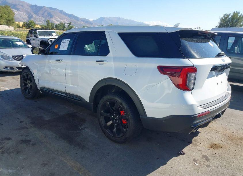 Photo 3 of 2021 Ford Explorer ST (VIN 1FM5K8GC8MGB60084)