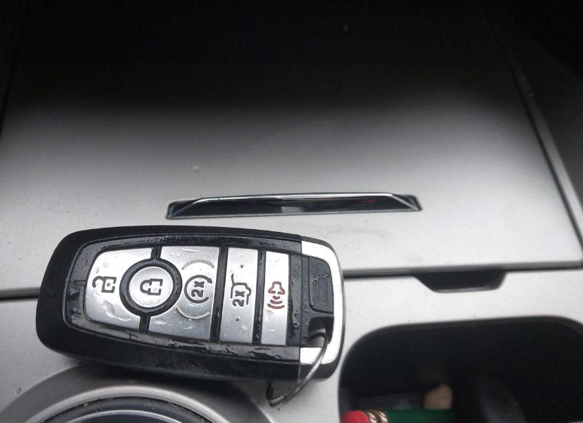 Photo 11 of 2022 Ford Explorer ST (VIN 1FM5K8GC8NGB12179)