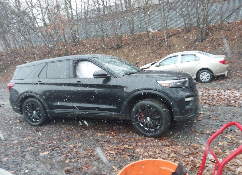 Photo 14 of 2022 Ford Explorer ST (VIN 1FM5K8GC8NGB12179)