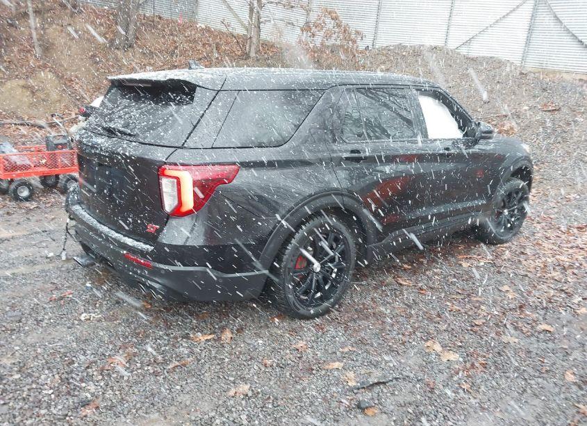 Photo 4 of 2022 Ford Explorer ST (VIN 1FM5K8GC8NGB12179)