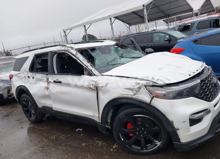 Photo 6 of 2023 Ford Explorer ST (VIN 1FM5K8GC8PGA29970)