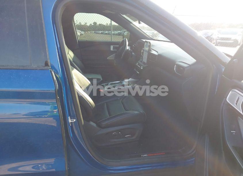 Photo 5 of 2020 Ford Explorer ST (VIN 1FM5K8GC9LGA01797)