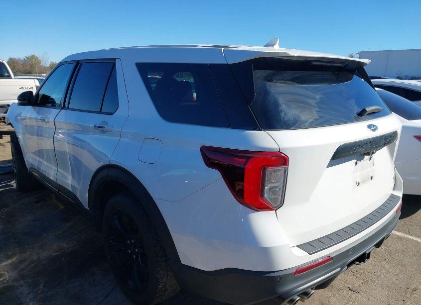 Photo 3 of 2021 Ford Explorer ST (VIN 1FM5K8GC9MGA77179)