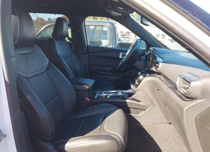Photo 5 of 2021 Ford Explorer ST (VIN 1FM5K8GC9MGA77179)
