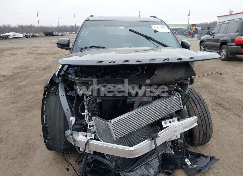 Photo 13 of 2023 Ford Explorer ST (VIN 1FM5K8GC9PGB30788)