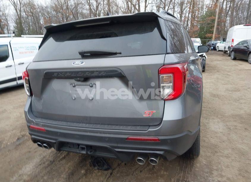 Photo 17 of 2023 Ford Explorer ST (VIN 1FM5K8GC9PGB30788)