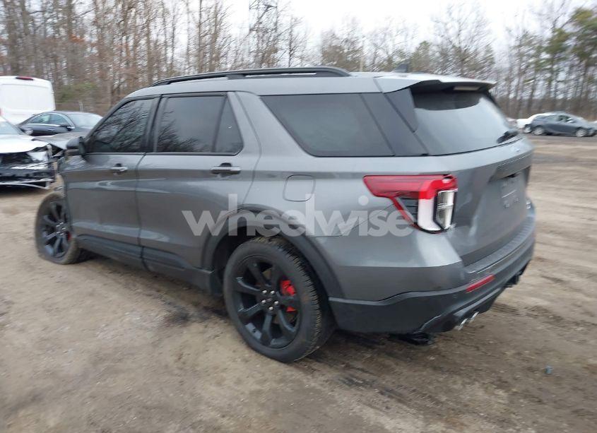 Photo 3 of 2023 Ford Explorer ST (VIN 1FM5K8GC9PGB30788)
