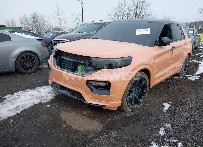 Photo 2 of 2020 Ford Explorer ST (VIN 1FM5K8GCXLGA51379)