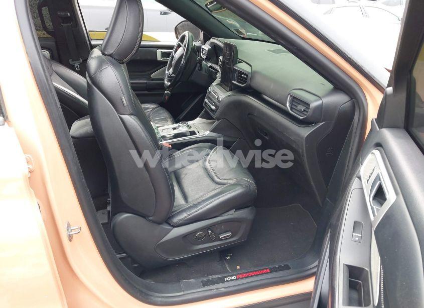 Photo 5 of 2020 Ford Explorer ST (VIN 1FM5K8GCXLGA51379)