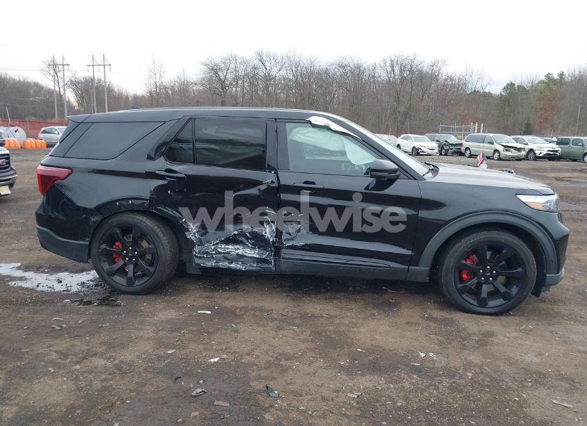 Photo 13 of 2021 Ford Explorer ST (VIN 1FM5K8GCXMGA53828)