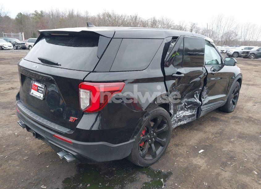 Photo 4 of 2021 Ford Explorer ST (VIN 1FM5K8GCXMGA53828)