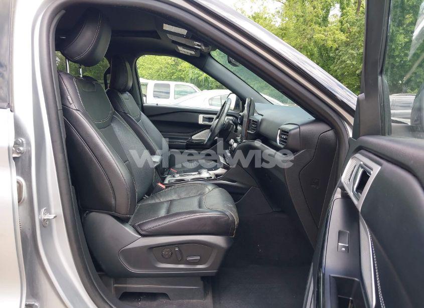 Photo 5 of 2021 Ford Explorer ST (VIN 1FM5K8GCXMGA95156)