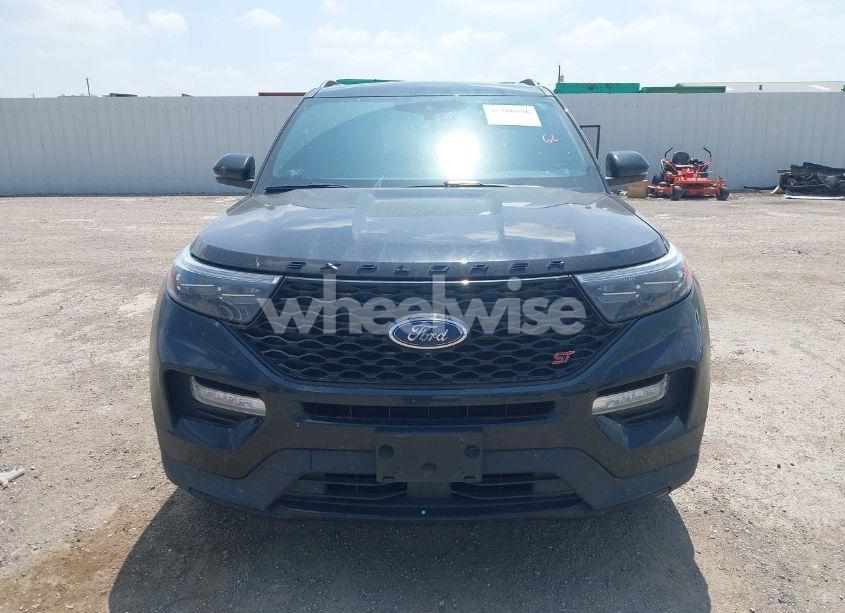 Photo 13 of 2022 Ford Explorer ST (VIN 1FM5K8GCXNGC49592)