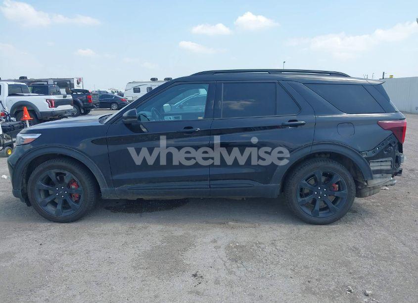 Photo 15 of 2022 Ford Explorer ST (VIN 1FM5K8GCXNGC49592)