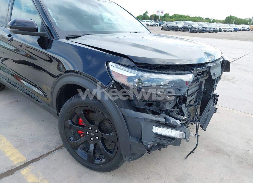 Photo 18 of 2023 Ford Explorer ST (VIN 1FM5K8GCXPGA29775)