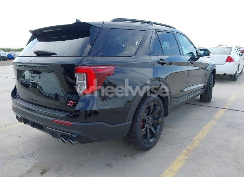 Photo 4 of 2023 Ford Explorer ST (VIN 1FM5K8GCXPGA29775)