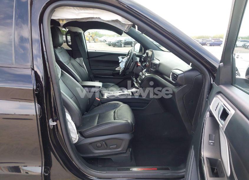 Photo 5 of 2023 Ford Explorer ST (VIN 1FM5K8GCXPGA29775)