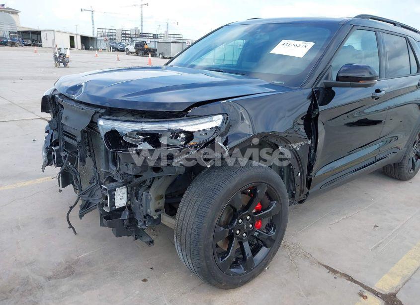 Photo 6 of 2023 Ford Explorer ST (VIN 1FM5K8GCXPGA29775)