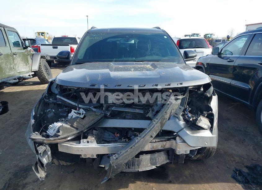 Photo 12 of 2023 Ford Explorer ST (VIN 1FM5K8GCXPGC36957)