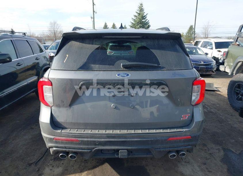 Photo 16 of 2023 Ford Explorer ST (VIN 1FM5K8GCXPGC36957)