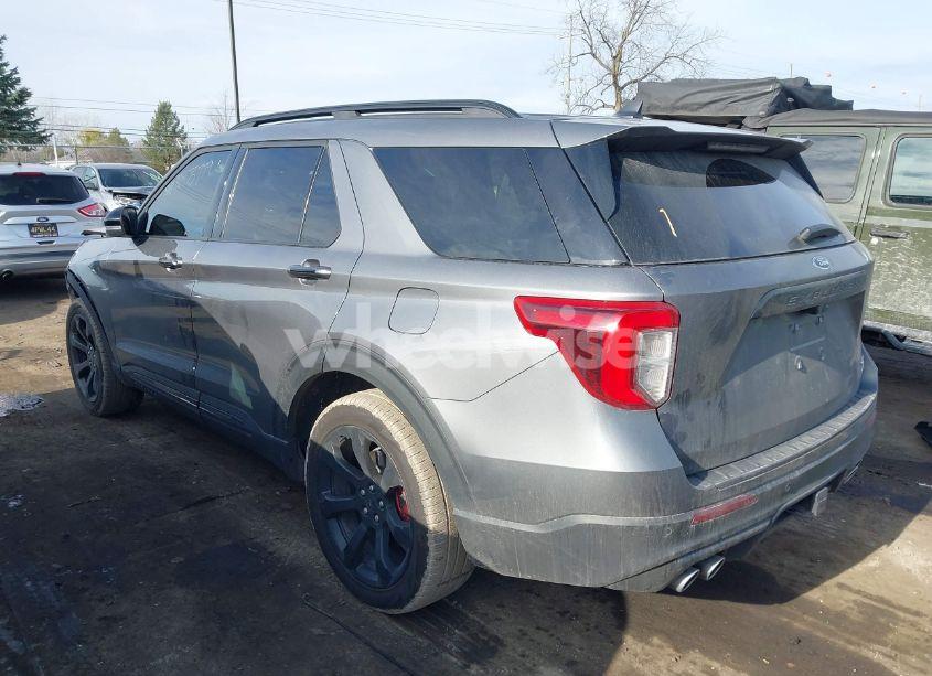 Photo 3 of 2023 Ford Explorer ST (VIN 1FM5K8GCXPGC36957)