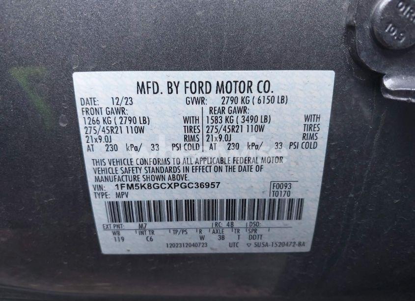 Photo 9 of 2023 Ford Explorer ST (VIN 1FM5K8GCXPGC36957)