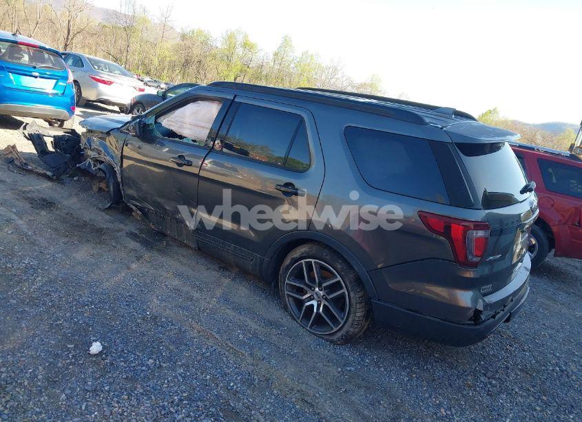 Photo 3 of 2016 Ford Explorer SPORT (VIN 1FM5K8GT0GGA99477)