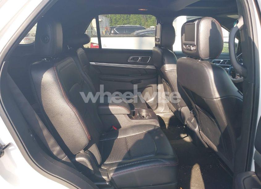 Photo 8 of 2016 Ford Explorer SPORT (VIN 1FM5K8GT0GGB77899)