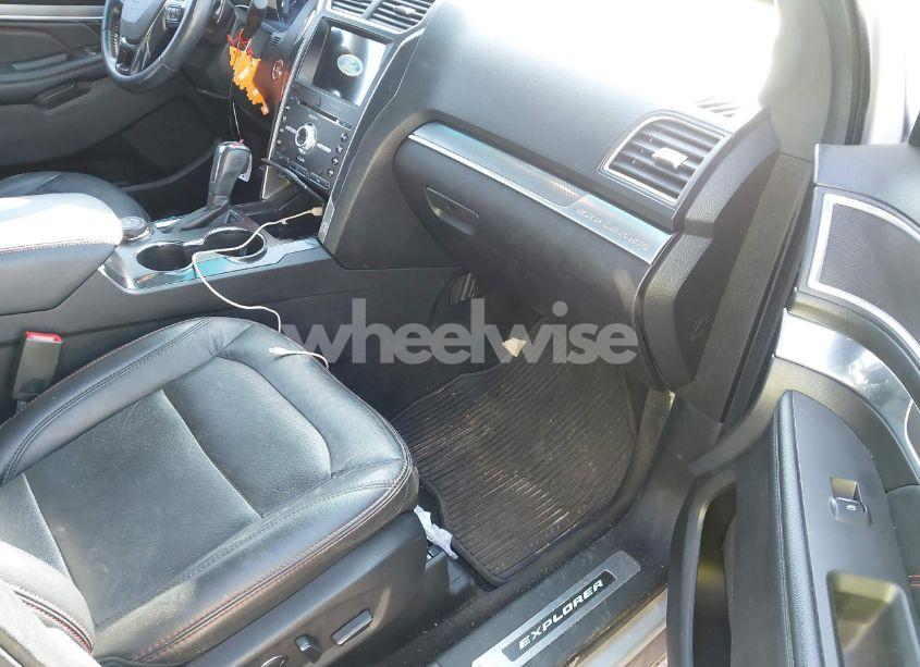 Photo 5 of 2017 Ford Explorer SPORT (VIN 1FM5K8GT0HGC89250)
