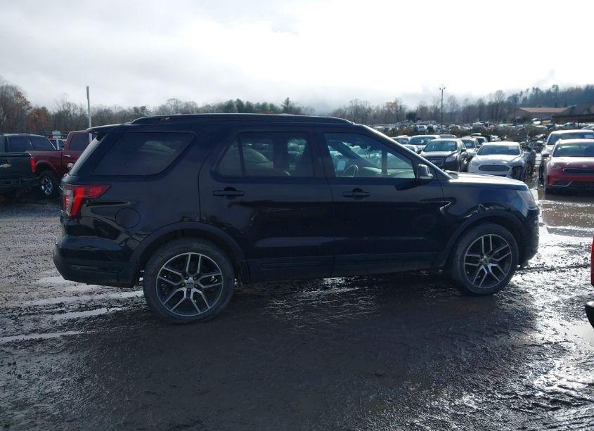 Photo 13 of 2018 Ford Explorer SPORT (VIN 1FM5K8GT0JGB97433)