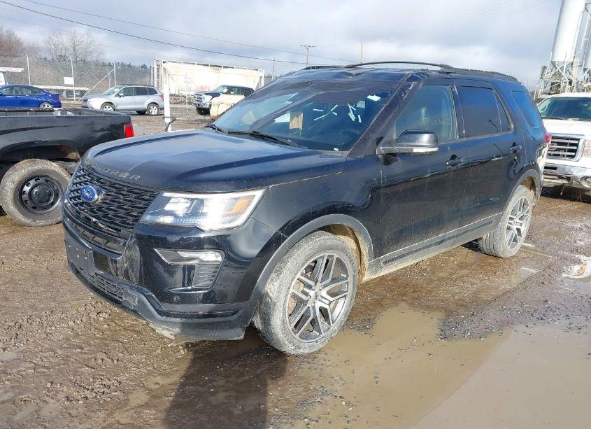 Photo 2 of 2018 Ford Explorer SPORT (VIN 1FM5K8GT0JGB97433)