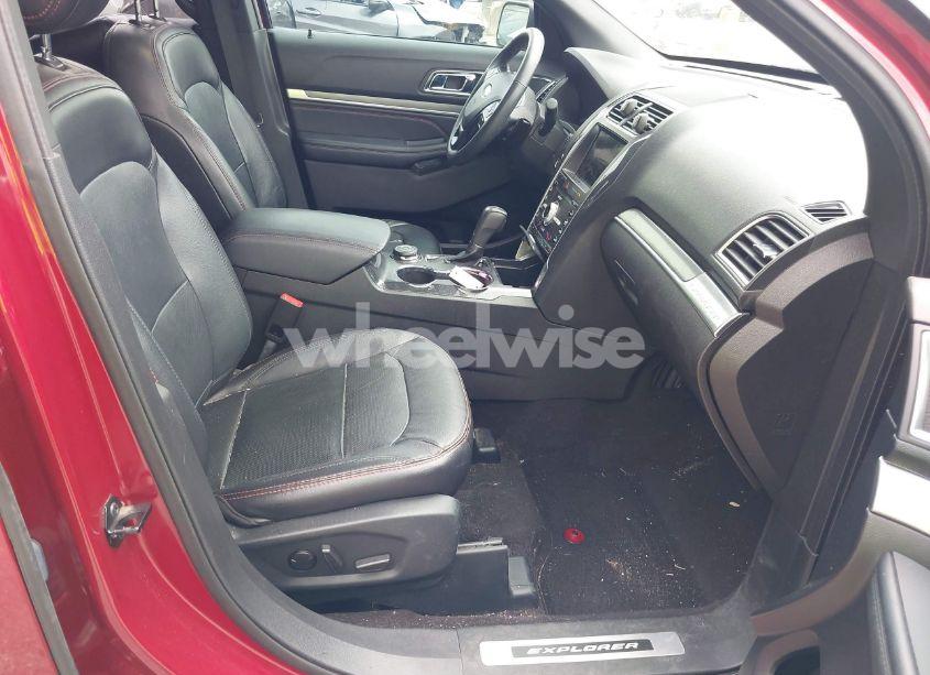 Photo 5 of 2019 Ford Explorer SPORT (VIN 1FM5K8GT0KGB06646)