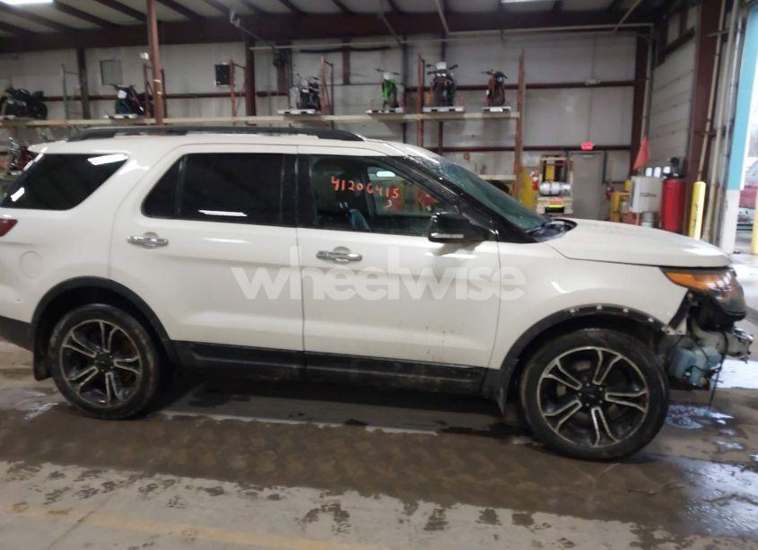 Photo 13 of 2013 Ford Explorer SPORT (VIN 1FM5K8GT1DGB83089)