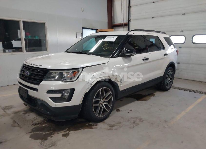 Photo 2 of 2016 Ford Explorer SPORT (VIN 1FM5K8GT1GGA55598)
