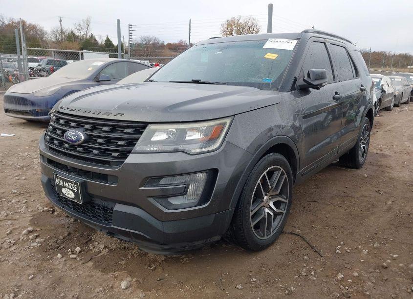 Photo 2 of 2016 Ford Explorer SPORT (VIN 1FM5K8GT1GGB51960)