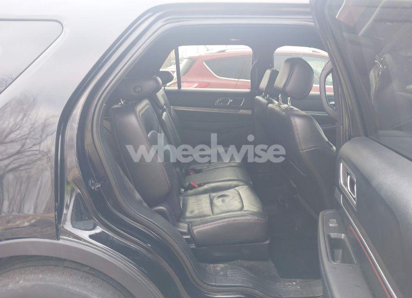 Photo 8 of 2016 Ford Explorer SPORT (VIN 1FM5K8GT1GGB86479)