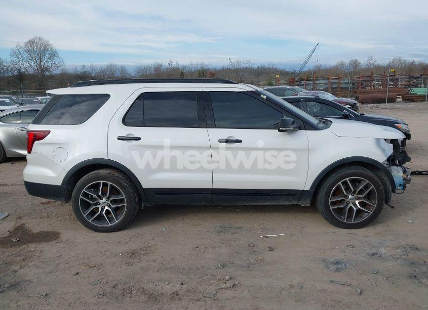 Photo 14 of 2017 Ford Explorer SPORT (VIN 1FM5K8GT1HGA54419)