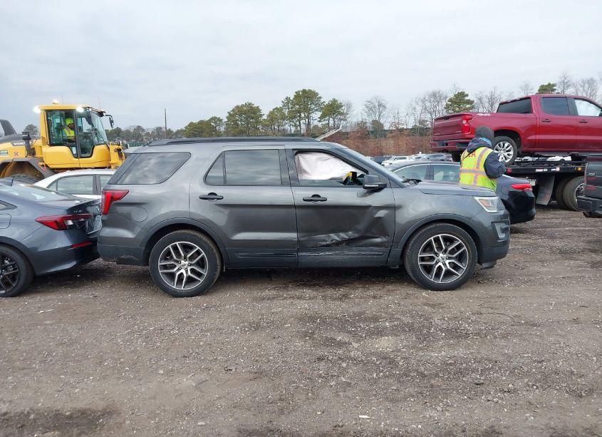 Photo 13 of 2017 Ford Explorer SPORT (VIN 1FM5K8GT1HGB26171)