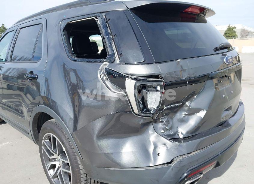 Photo 6 of 2017 Ford Explorer SPORT (VIN 1FM5K8GT1HGC23807)