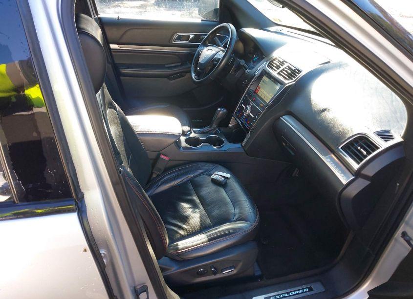 Photo 5 of 2017 Ford Explorer SPORT (VIN 1FM5K8GT1HGD80446)