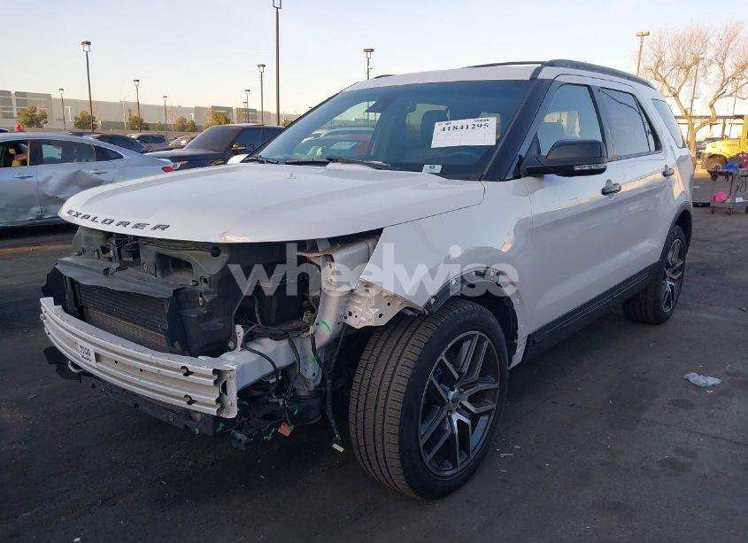 Photo 2 of 2018 Ford Explorer SPORT (VIN 1FM5K8GT1JGA99317)