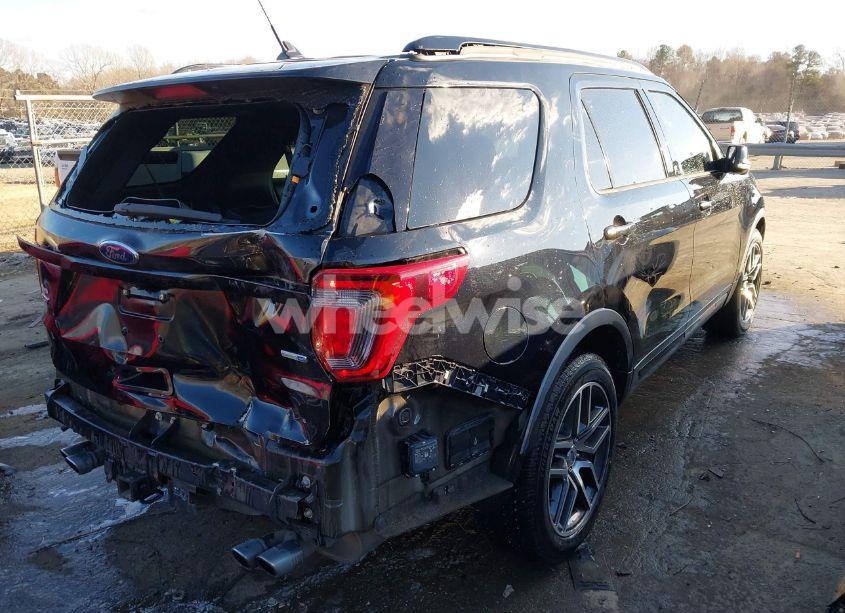 Photo 4 of 2018 Ford Explorer SPORT (VIN 1FM5K8GT1JGB03382)