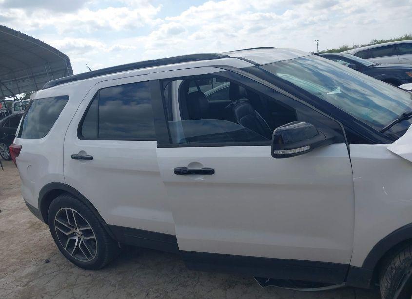 Photo 14 of 2018 Ford Explorer SPORT (VIN 1FM5K8GT1JGB64831)
