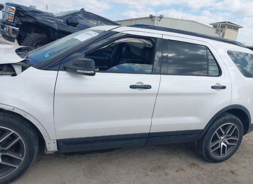 Photo 15 of 2018 Ford Explorer SPORT (VIN 1FM5K8GT1JGB64831)