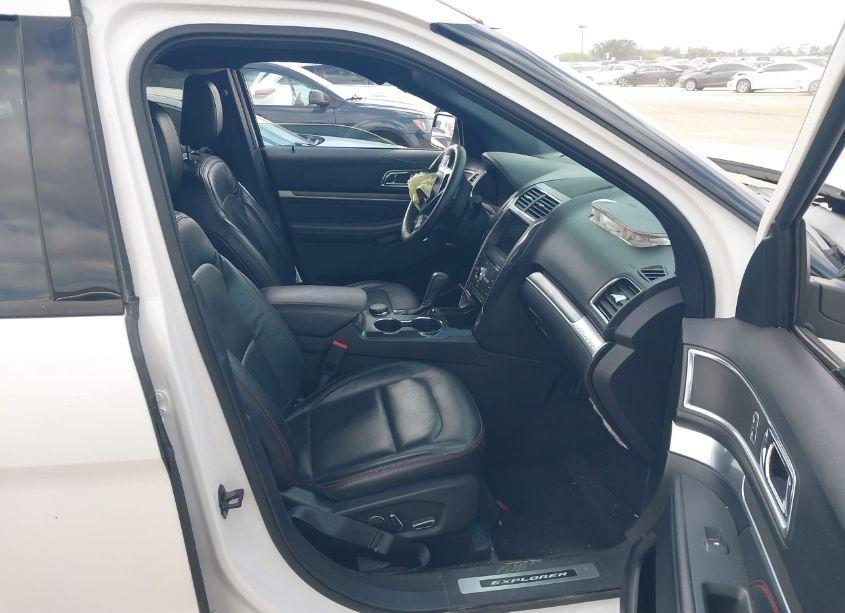 Photo 5 of 2018 Ford Explorer SPORT (VIN 1FM5K8GT1JGB64831)